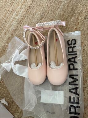 Dream Pairs Pink Women's Flats (US 10)